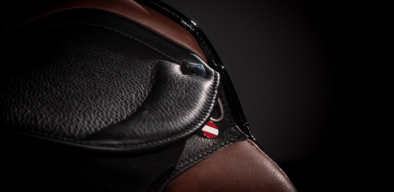 AEX Detail schwarz